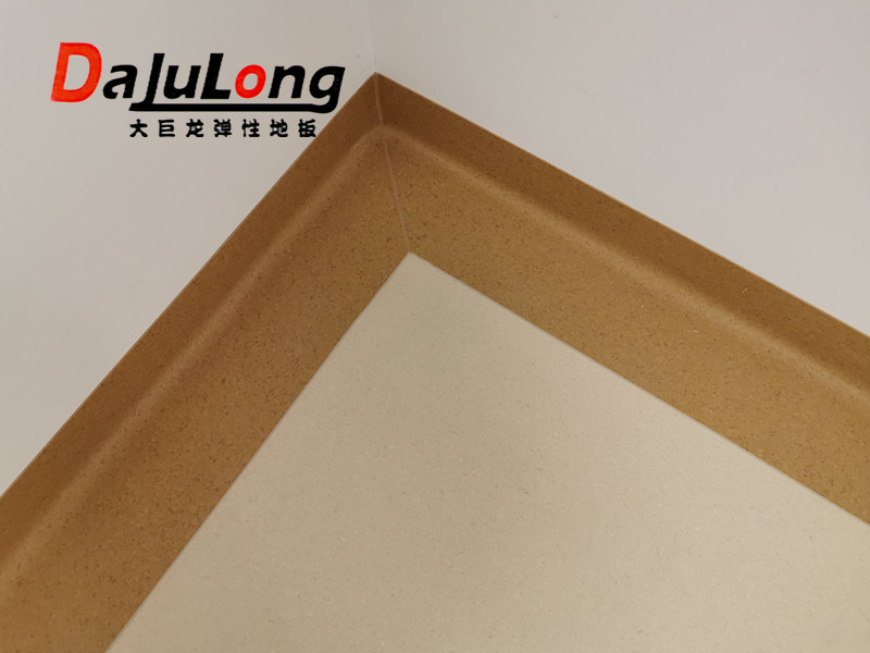 同質(zhì)透心pvc地板的價(jià)格是多少錢一平方呢？